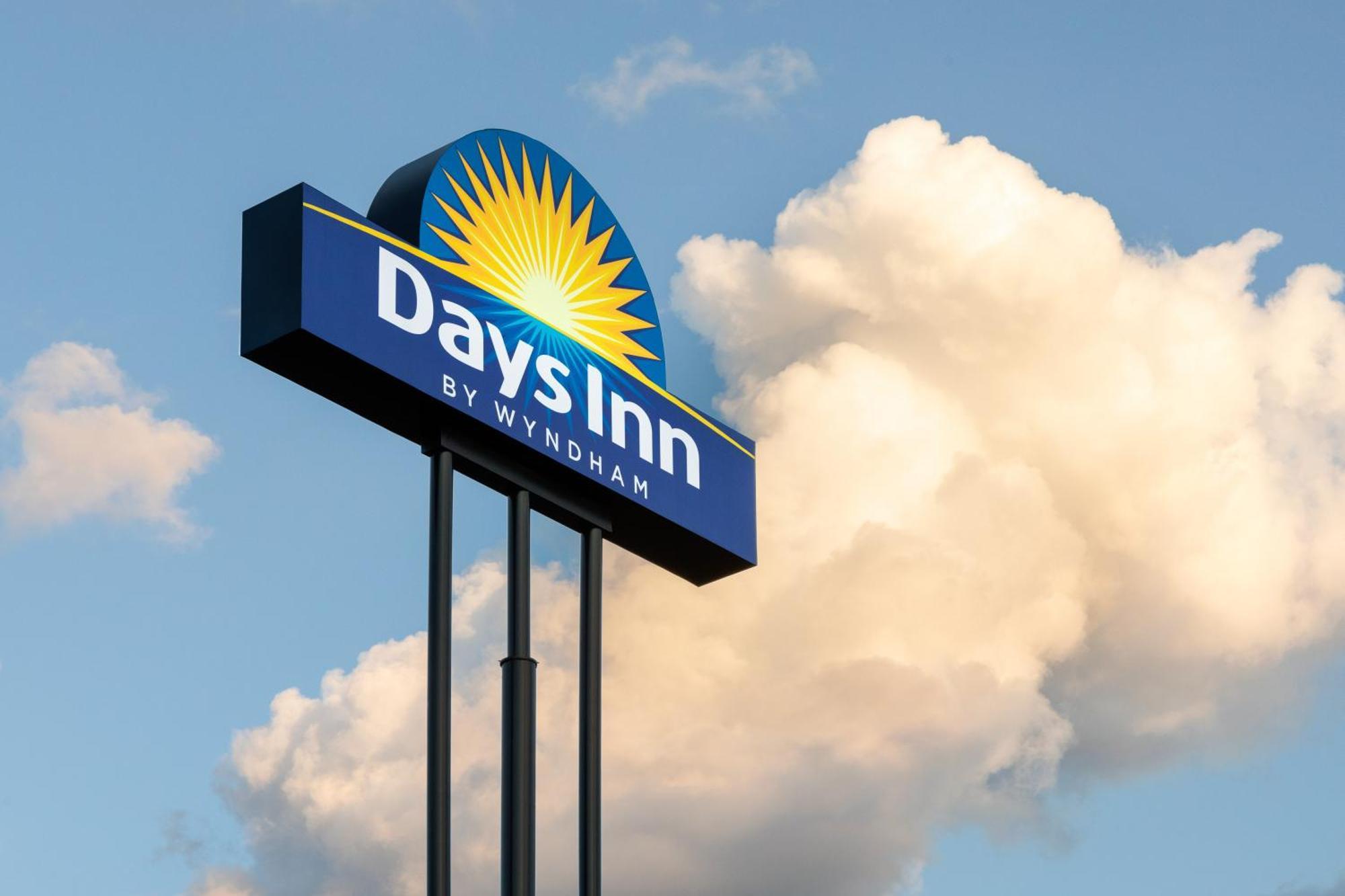 Days Inn By Wyndham Covington Eksteriør bilde